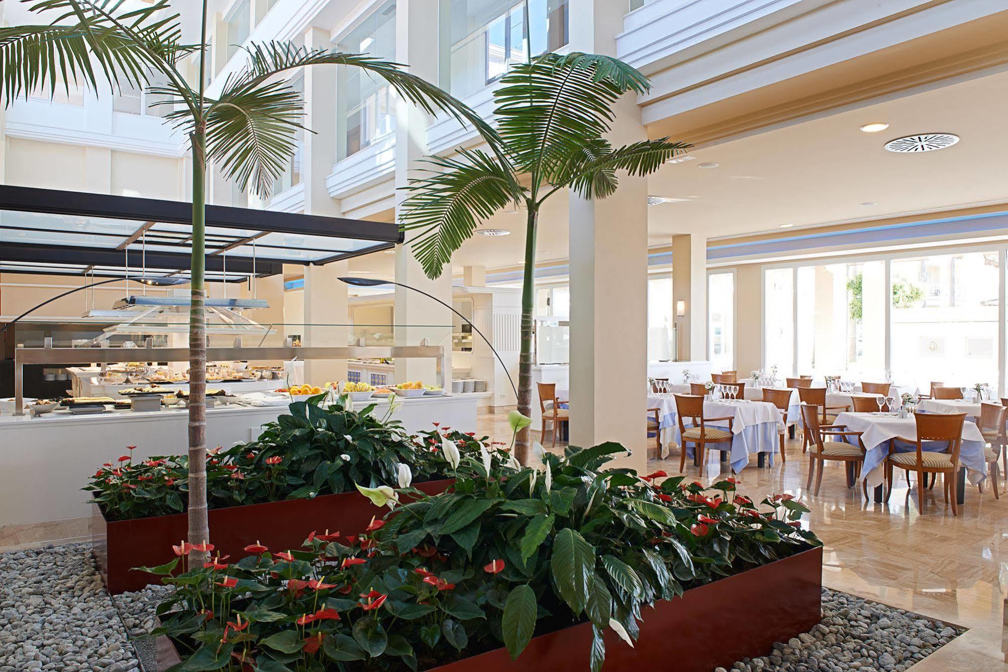 Hipotels Playa La Barrosa - Adults Only Чиклана де ла Фронтера Екстериор снимка