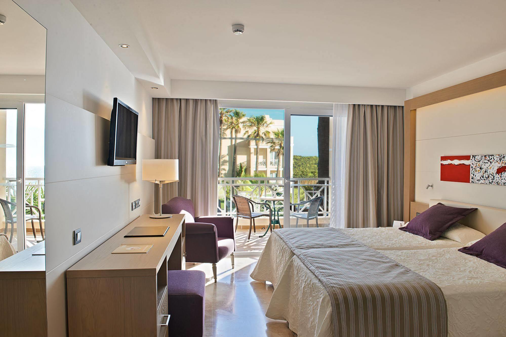 Hipotels Playa La Barrosa - Adults Only Чиклана де ла Фронтера Екстериор снимка